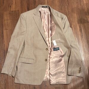 Ralph Lauren sport coat blazer man’s  size 44R brown
Plaid EUC